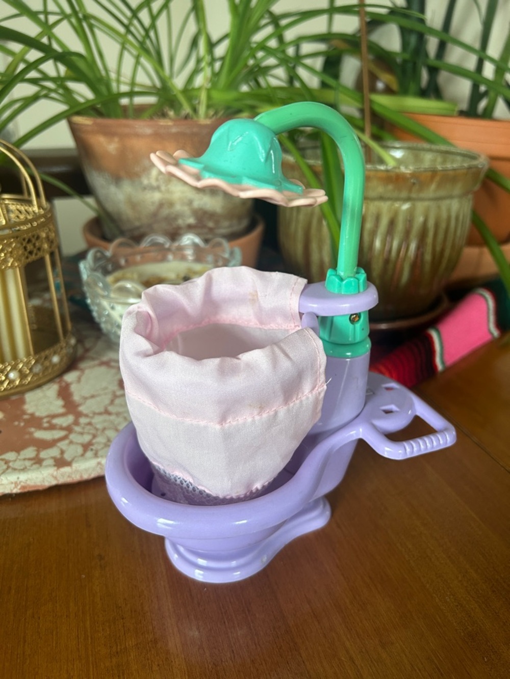 RARE 80s Little Beauties - Bath Time with working shower toy